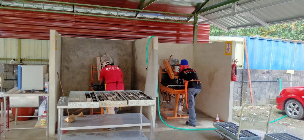 2 x Core Saws at NBG Core Shed 4 Jan 2022