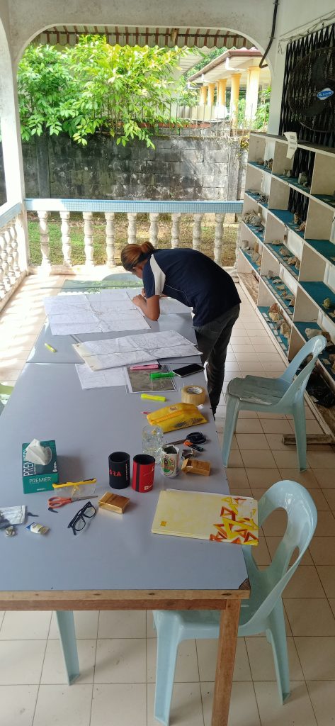 Rubi-land management assistant works tenements on Pejiru 14 Nov 2021